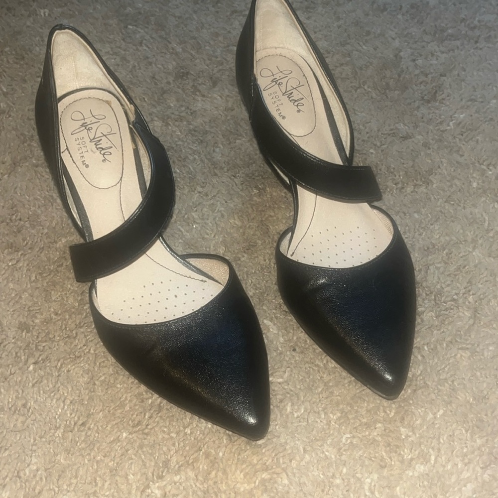Life Stride Black Heels